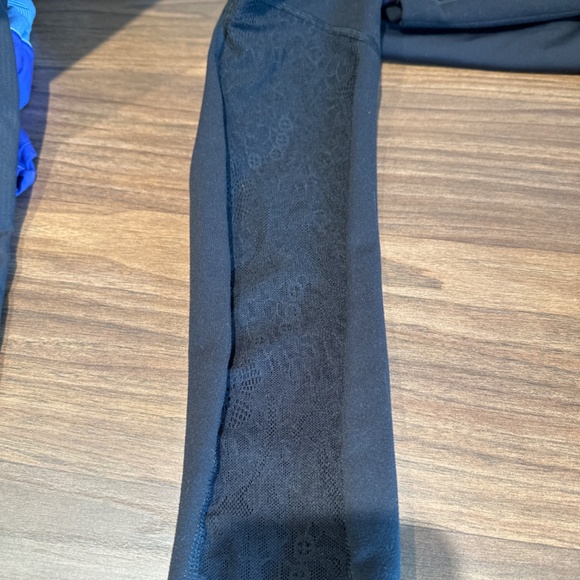 Wunder under luon leggings *special edition 28” - Picture 9 of 9